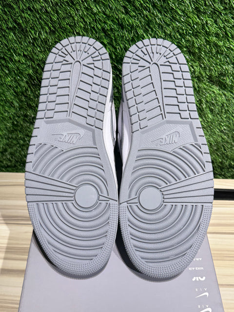 Jordan 1 Retro High OG Stealth Sz 8.5M