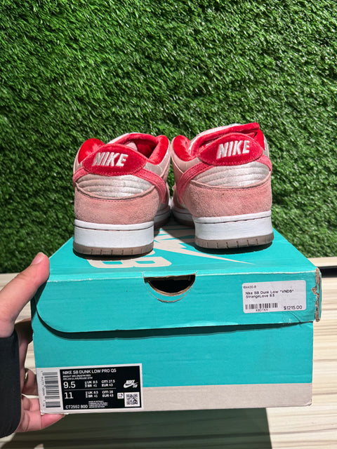Nike SB Dunk Low StrangeLove Skateboards Sz 9.5M