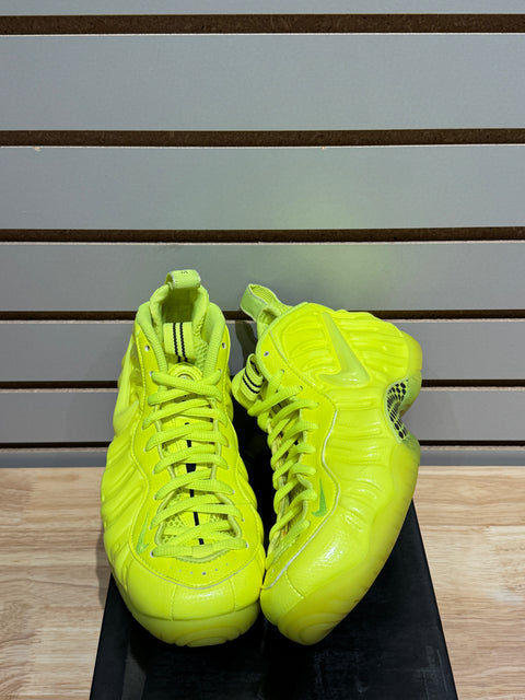 Nike Air Foamposite Pro Volt (2021) Sz 6.5M