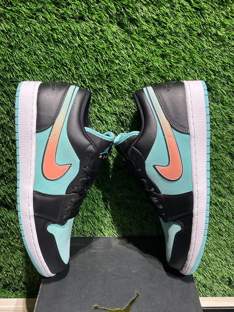 Jordan 1 Low SE Tropical Twist Sz 11