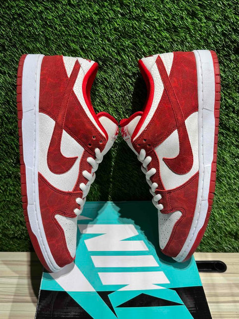 Nike SB Dunk Low Valentine's Day (2014) Sz 13..