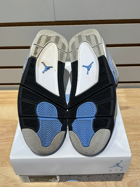 Jordan 4 Retro University Blue Sz 8.5