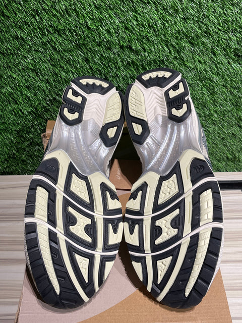 ASICS Gel-Kayano 14 Oyster White Steeple Grey Sz 13