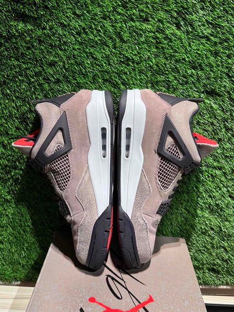 Jordan 4 Retro Taupe Haze Sz 12M