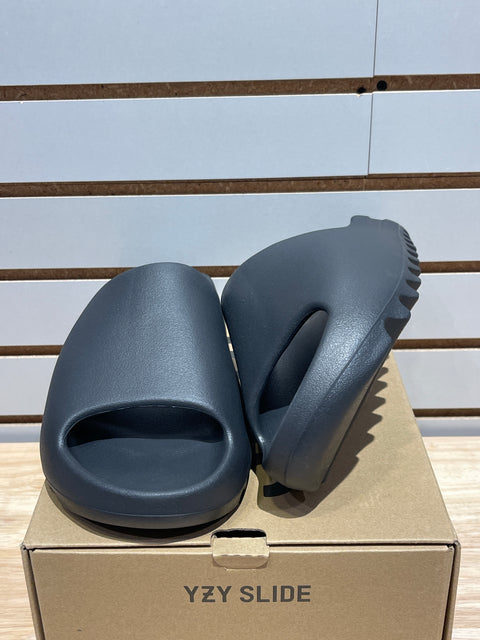 adidas Yeezy Slide Onyx Sz 10