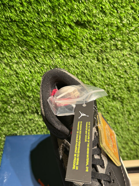 Jordan 3 Retro Levi’s Black Sz 11.5