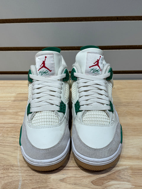 Jordan 4 Retro SB Pine Green Sz 5M