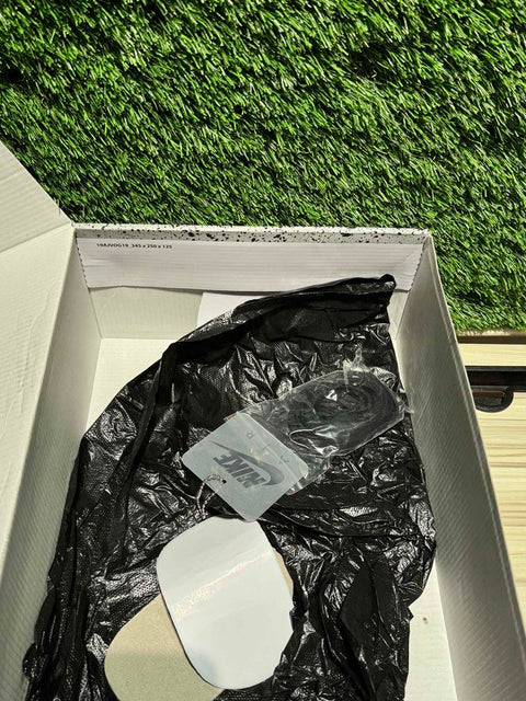 Jordan 5 Retro OG Black Metallic Reimagined Sz 9.5M