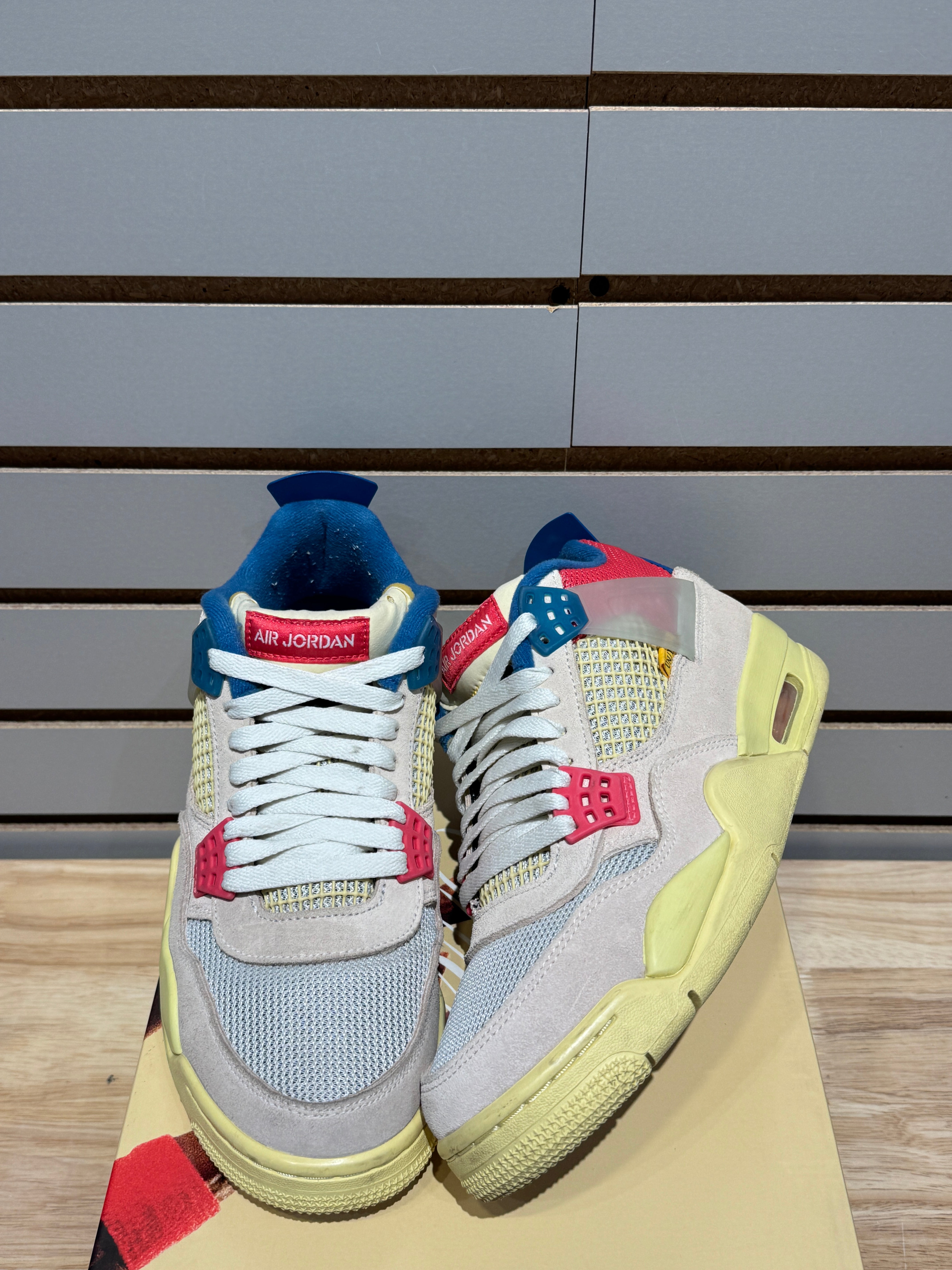 Jordan 4 Retro Union Guava Ice Sz 8M – Sneak City