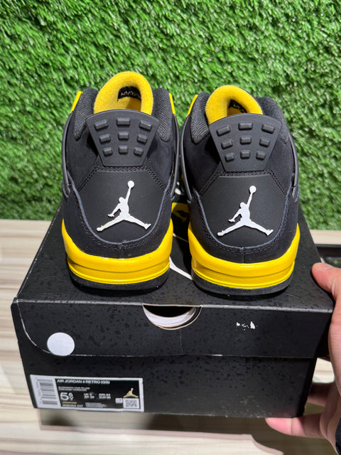 Jordan 4 Retro Thunder (2023) (GS) Sz 5.5Y