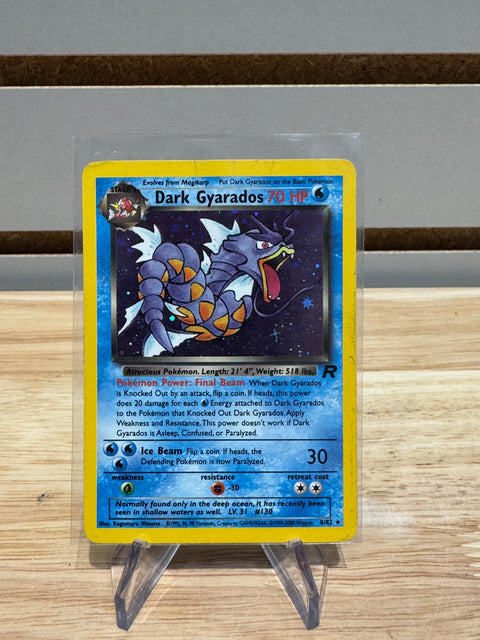 Dark Gyarados (8) - Pokemon Team Rocket (TR)