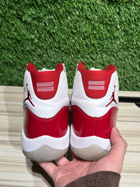 Jordan 11 Retro Cherry (2022) Sz 11M