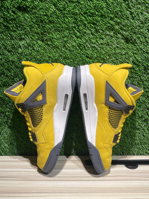 Jordan 4 Retro Lightning (2021) Sz 13