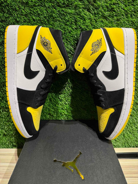 Jordan 1 Mid Yellow Toe Black Sz 11