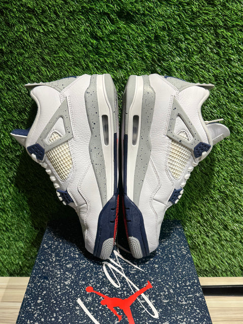 Jordan 4 Retro Midnight Navy Sz 9.5M..