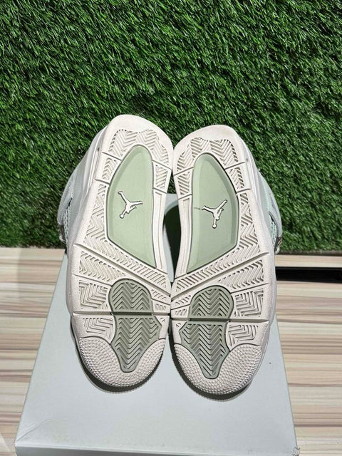 Jordan 4 Retro Seafoam Sail (Women's) Sz 5M