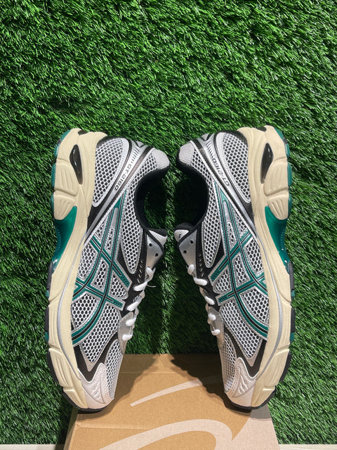 ASICS GT-2160 White Jasper Green Sz 11