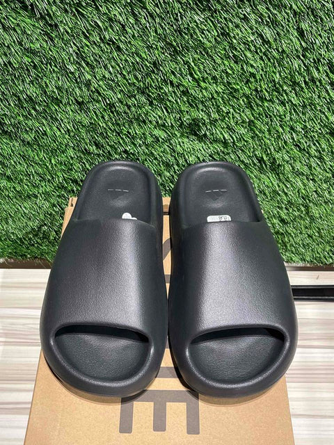 adidas Yeezy Slide Onyx Sz 9