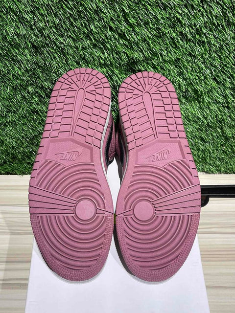 Jordan 1 Low Mulberry (Women's) Sz 6.5M