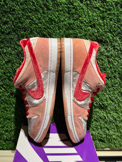 Nike SB Dunk Low StrangeLove Skateboards Sz 13M