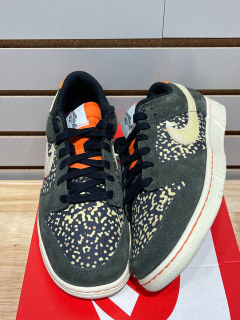 Nike Dunk Low SE Gone Fishing Rainbow Trout Sz 9.5