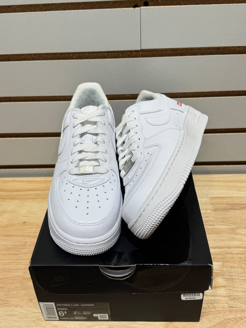 Nike Air Force 1 Low Supreme White Sz 6.5M