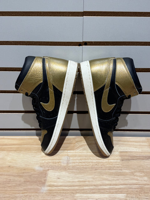 Jordan 1 Retro High OG Black Metallic Gold Sz 10.5