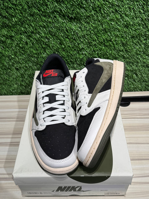 Jordan 1 Retro Low OG SP Travis Scott Olive (Women's) Sz 9