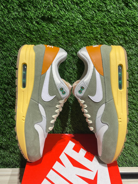 Nike Air Max 1 Designed by Japan (Women's) Sz 10M/11.5W