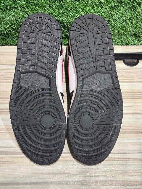 Jordan 1 Retro High Black Gym Red Sz 11.5M