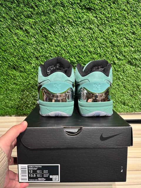Nike Kobe 4 Protro Girl Dad Sz 12M..