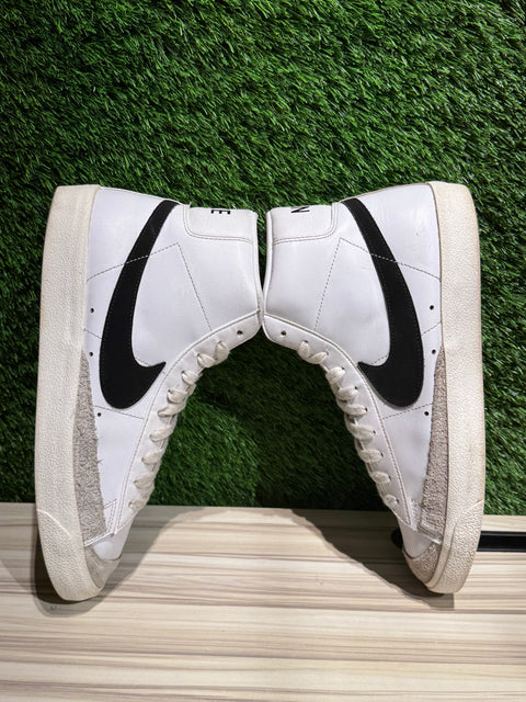 Nike Blazer Mid 77 Vintage White Black Sz 11M