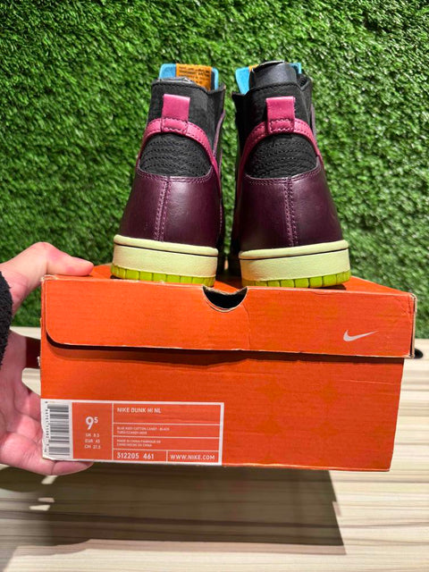 Nike Dunk High Undefeated Sz 9.5...