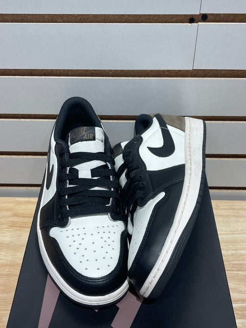 Jordan 1 Retro Low OG Mocha Sz 9.5