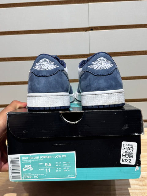 Jordan 1 Low SB Midnight Navy Sz 9.5