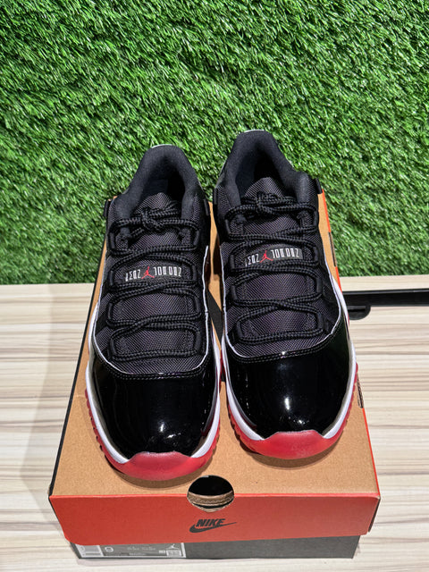 Jordan 11 Retro Low Bred (2025) Sz 9