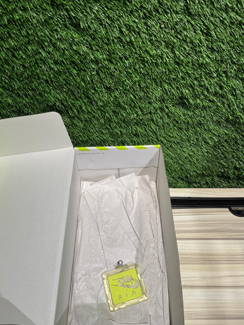 Nike Air Max 90 OG Volt (2020) Sz 9M