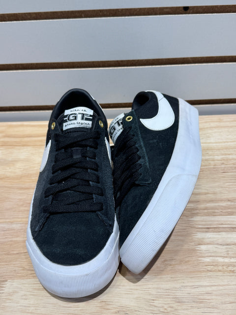 Nike SB Zoom Blazer Low Pro GT Black White Sz 9.5M