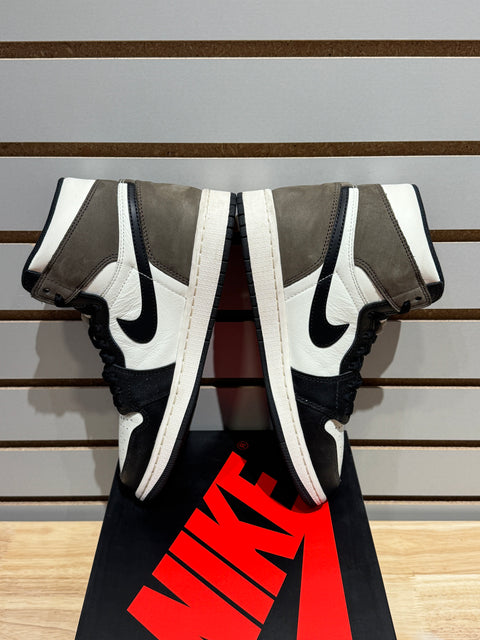 Jordan 1 Retro High Dark Mocha Sz 8