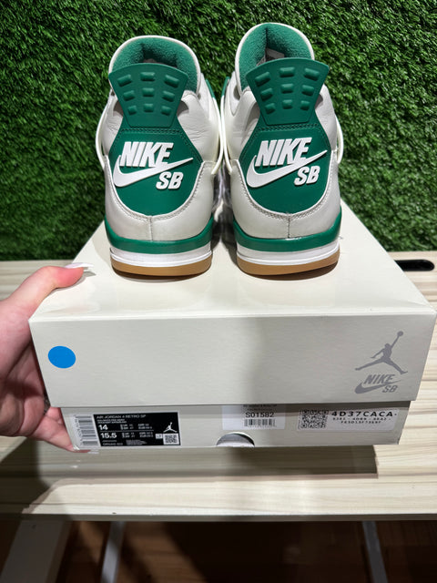 Jordan 4 Retro SB Pine Green Sz 14M