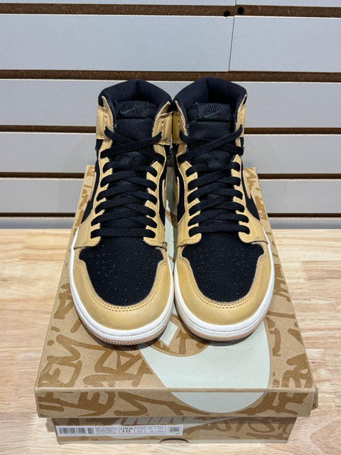 Jordan 1 Retro High OG Heirloom Sz 10