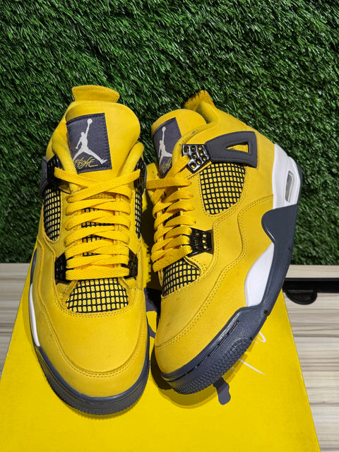 Jordan 4 Retro Lightning (2021) Sz 10M
