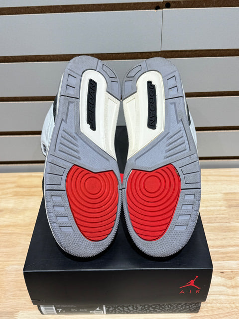 Jordan 3 Retro Cement Grey (GS) Sz 7Y