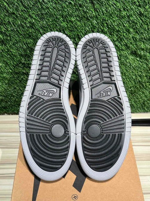 Jordan 1 Zoom CMFT Black Light Smoke Grey Sz 10.5