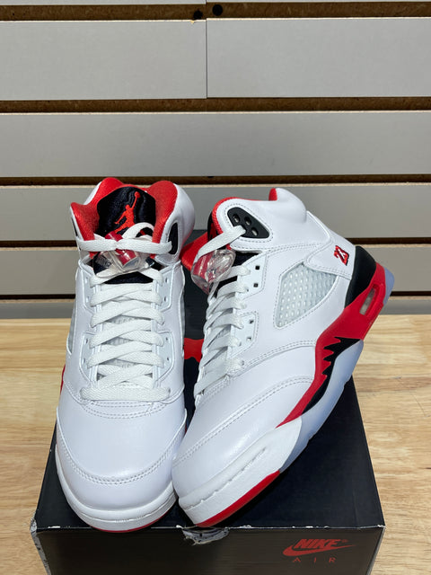 Jordan 5 Retro Fire Red Black Tongue (2025) (GS) Sz 5.5Y