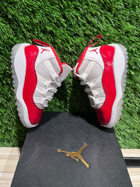 Jordan 11 Retro Cherry (2022) (TD) Sz 4C