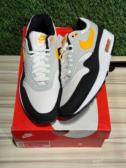 Nike Air Max 1 White University Gold Sz 9M