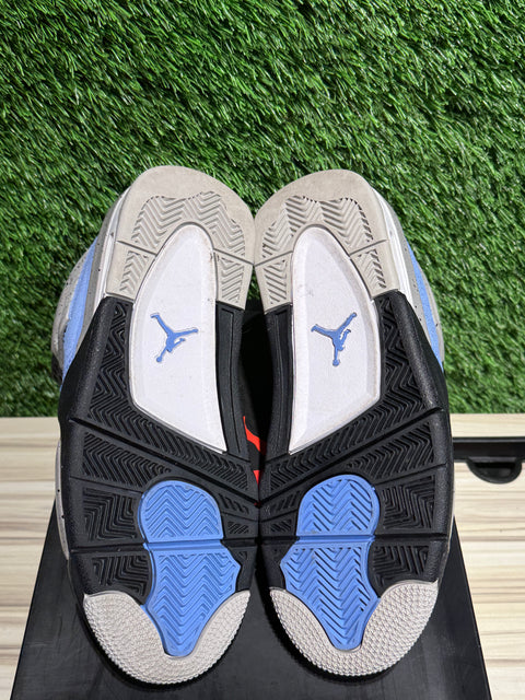 Jordan 4 Retro University Blue (GS) Sz 5.5Y