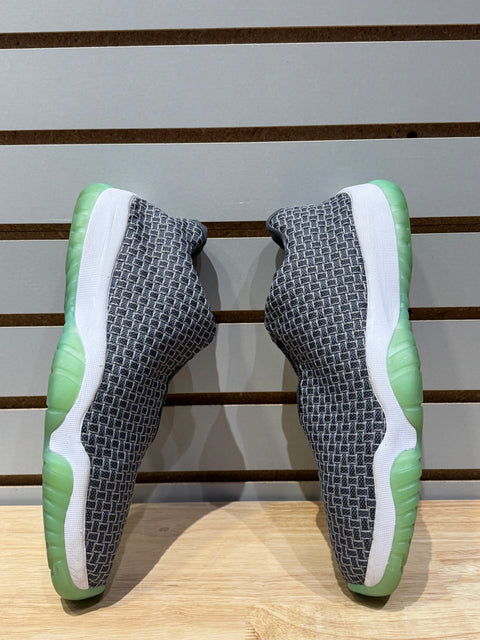Jordan Future Low Wolf Grey Emerald Rise Sz 11.5M