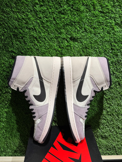 Jordan 1 Retro High Element Gore-Tex Light Bone Sz 13